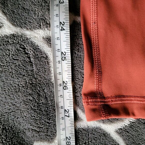 Lululemon Time To Sweat Tight 28" Brick Rose Size 6 W5BY8S Workout Side Pockets - Picture 4 of 8